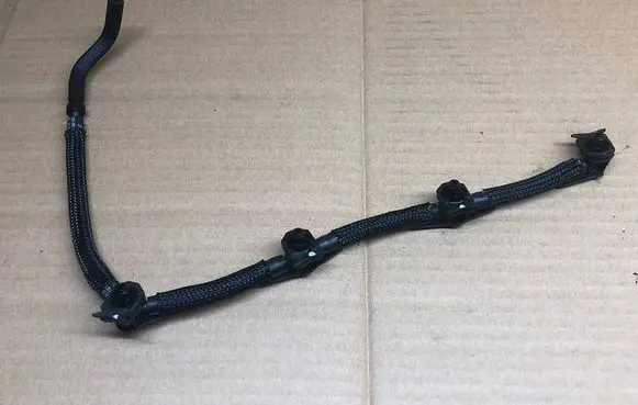 Skoda Octavia Mk4 Fuel injector supply line/pipe