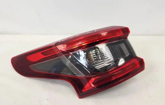 Nissan Qashqai Rear/tail lights 26555HV00A