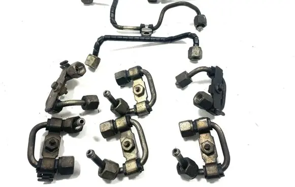 Jaguar S-Type Fuel line pipe