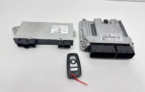 BMW 5 F10 F11 Engine ECU kit and lock set 0281018609 030443012 8518477