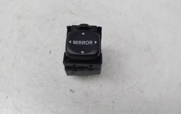 Toyota Yaris Wing mirror switch 1835472 5472N31