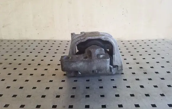 Volkswagen Eos Engine mount bracket 1K0199262CF