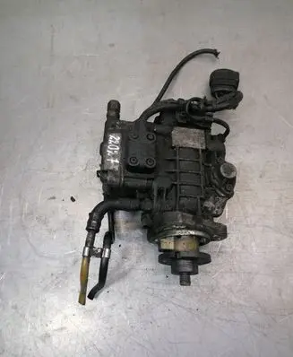 Skoda Octavia Mk1 (1U) Fuel injection high pressure pump 038130107D