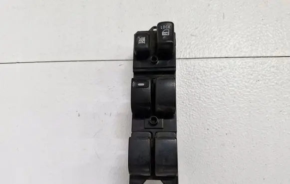 Peugeot 4007 Electric window control switch 8608A060