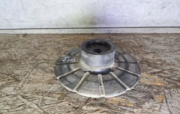 Mercedes-Benz Vito Viano W447 Front coil spring rubber mount A4473240584