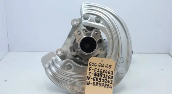 BMW 4 G22 G23 G24 G26 Front wheel hub spindle knuckle 6893260