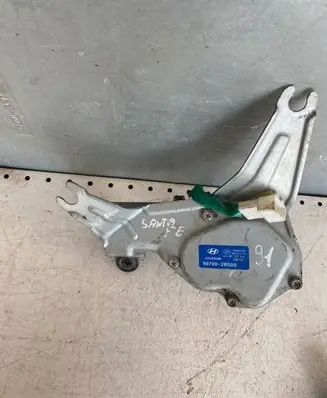 Hyundai Santa Fe Rear window wiper motor 987002B000