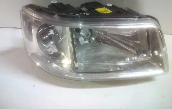Volkswagen Transporter - Caravelle T5 Headlight/headlamp 0301191702