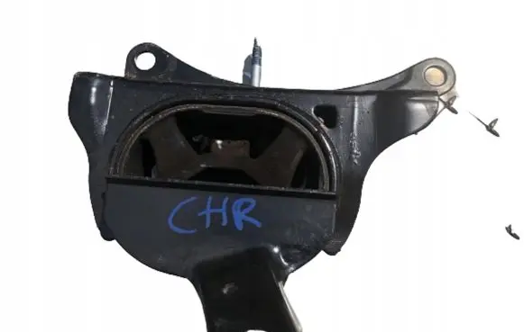 Toyota C-HR I Engine mount bracket