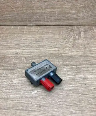 Mercedes-Benz S W221 Aerial antenna amplifier 2108202489