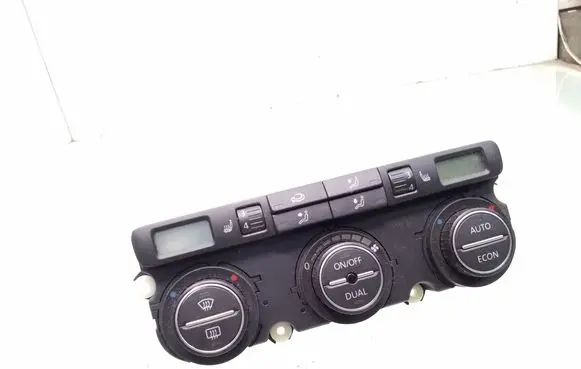 Volkswagen Touran I Climate control unit 74641471