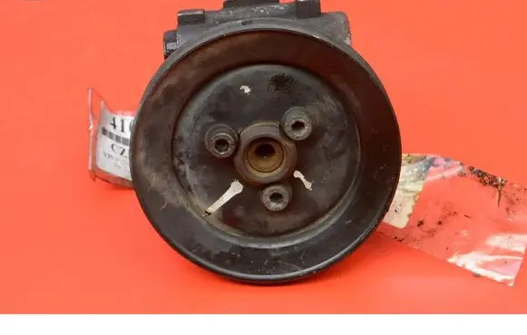 Volkswagen Transporter - Caravelle T4 Power steering pump