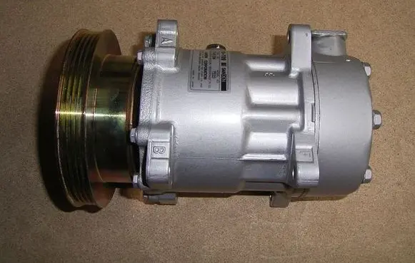 Renault Symbol III Air conditioning (A/C) compressor (pump) SD709-7533-I