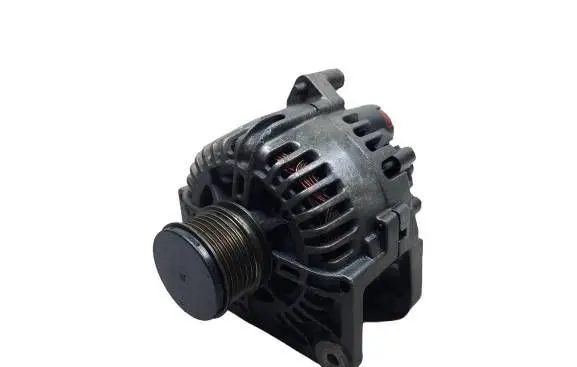 Dacia Logan I Generator/alternator 8200667608A TG11C064 2543562B