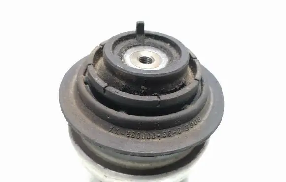 Mercedes-Benz E W211 Engine mount bracket 233000032xx