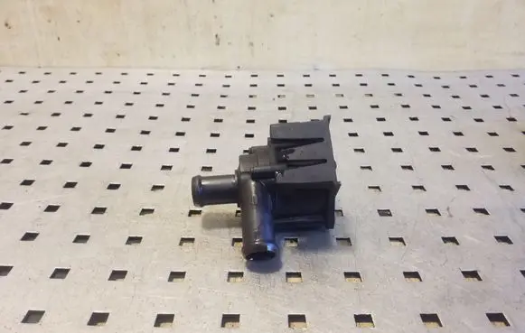 Audi Q5 SQ5 Electric auxiliary coolant/water pump 8K0819147