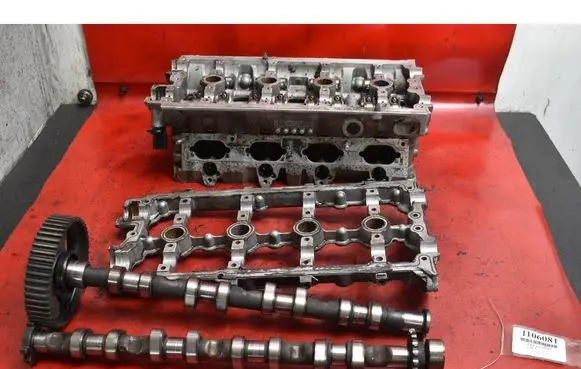 Audi A4 S4 B6 8E 8H Engine head 06D103373AL