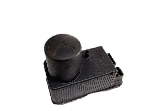 Mercedes-Benz C W202 Central locking vacuum pump 2028001648