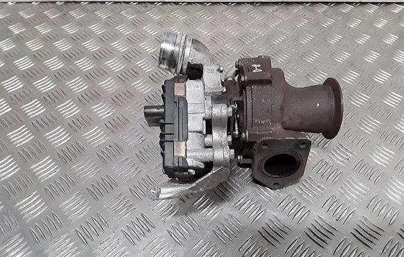 BMW 3 F30 F35 F31 Turbo 851947506 8519475 4933500644