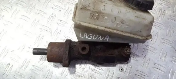 Master brake cylinder