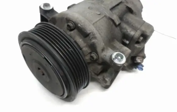 Volkswagen Golf V Air conditioning (A/C) compressor (pump) 1K0820859N
