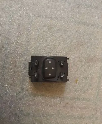 Mercedes-Benz C W203 Wing mirror switch