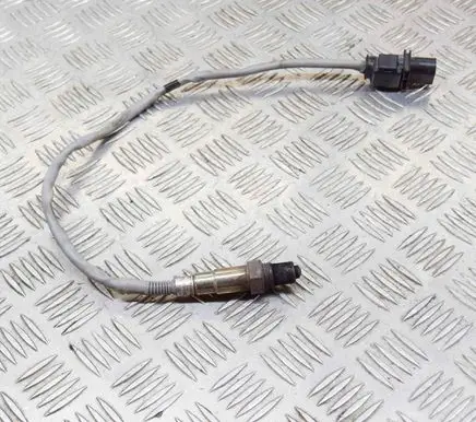 Hyundai Tucson TL Lambda probe sensor 392102B410 9025050036