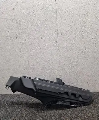 BMW X1 U11 (D)pillar trim (top) 7396431