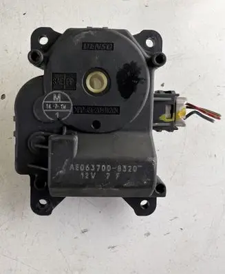 Mitsubishi Colt Air flap motor/actuator AE0637008320