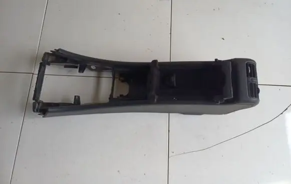 Mercedes-Benz C W203 Center console