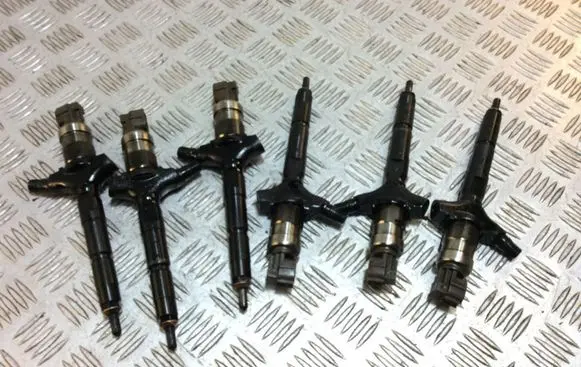 Fuel injectors set