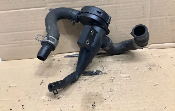 SsangYong Rexton Breather/breather pipe/hose A6650180333