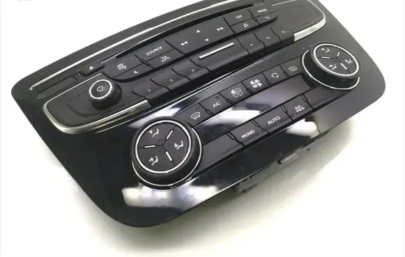 Peugeot 508 Climate control unit E1077075 W24RFTA