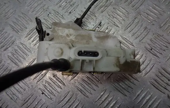Renault Scenic II - Grand scenic II Front door lock