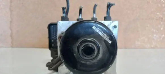 Volkswagen Polo ABS Pump 6X0907379B