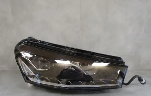 Skoda Fabia Mk4 (6VA) Headlight/headlamp 6VB