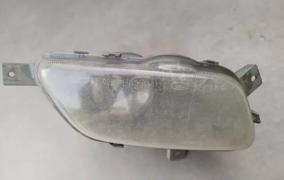 Volvo V70 Front fog light 8693348