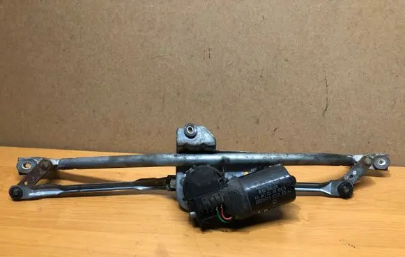 Audi A4 S4 B5 8D Front wiper linkage and motor 8D1955605B 8D1955113B 8D1955325