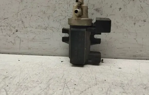 Volvo V70 Turbo solenoid valve 72190339