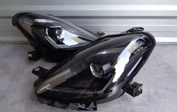 Maserati Levante Headlights/headlamps set 