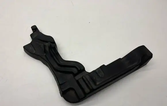 Peugeot 308 Other engine bay part 9677265580