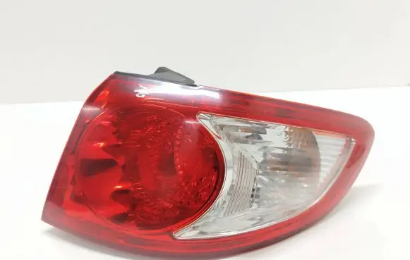 Hyundai Santa Fe Rear/tail lights 924022B000