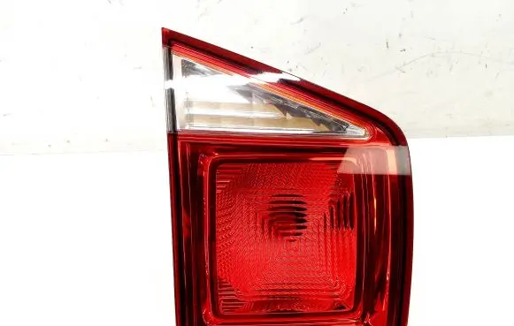 Chevrolet Orlando Tailgate rear/tail lights