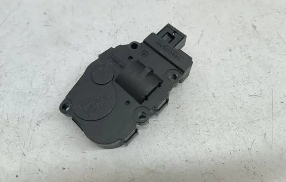 Mercedes-Benz A W169 Air flap motor/actuator EFB321 985458D