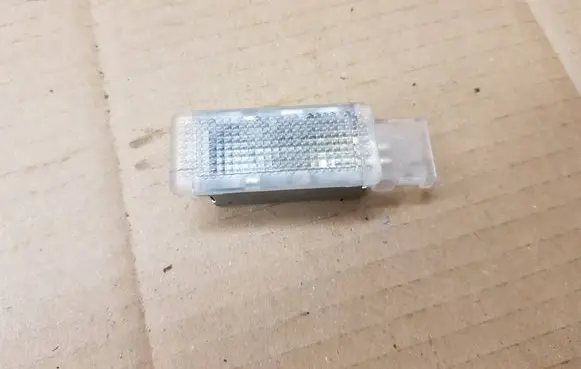 Volkswagen Eos Other interior light 6L0947565