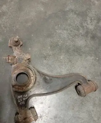 Mercedes-Benz E W124 Front lower control arm/wishbone