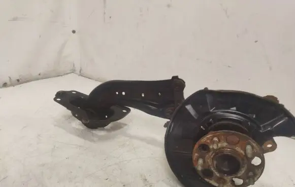 Lexus ES 250 - 300 - 330 Rear wheel hub spindle/knuckle R21R