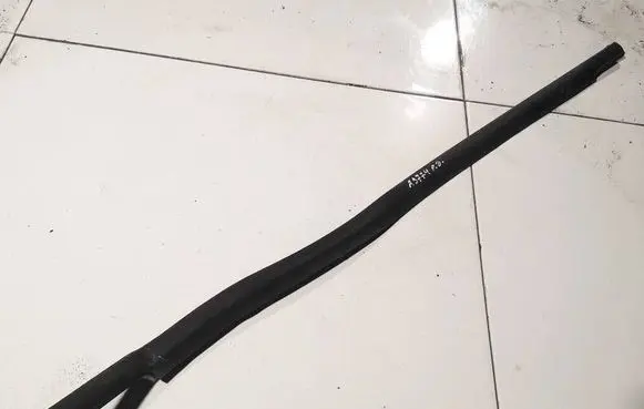 Renault Espace III Front door glass trim molding 