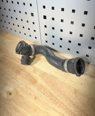 BMW X5 E70 Engine coolant pipe/hose 7808078 780807802 16185913