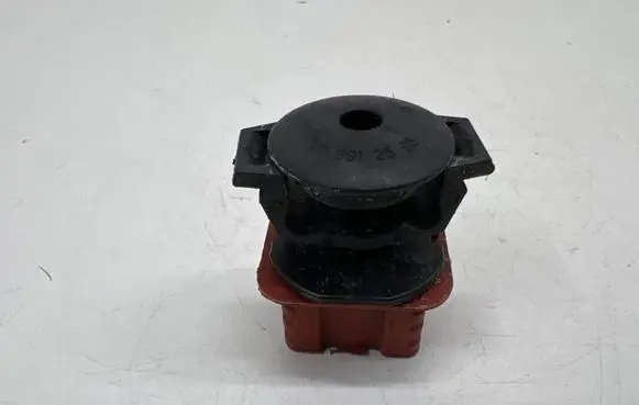 Mercedes-Benz E W214 Radiator mount bracket A0009912595